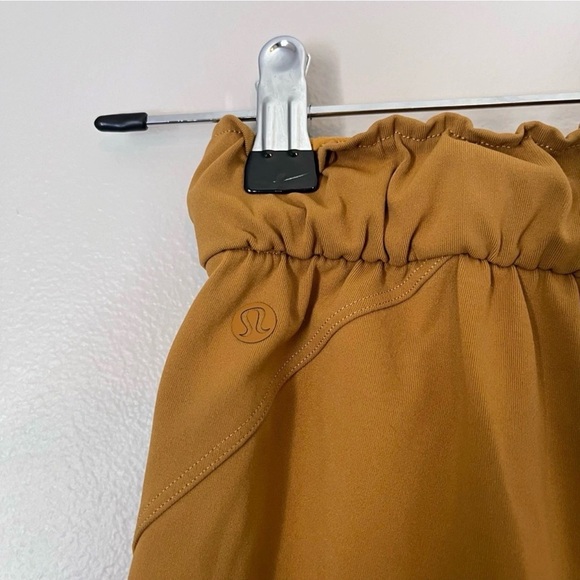 Lululemon Spiced Bronze High-Waist Cropped Pants – Elastic Waist – Size 4 - Picture 10 of 11